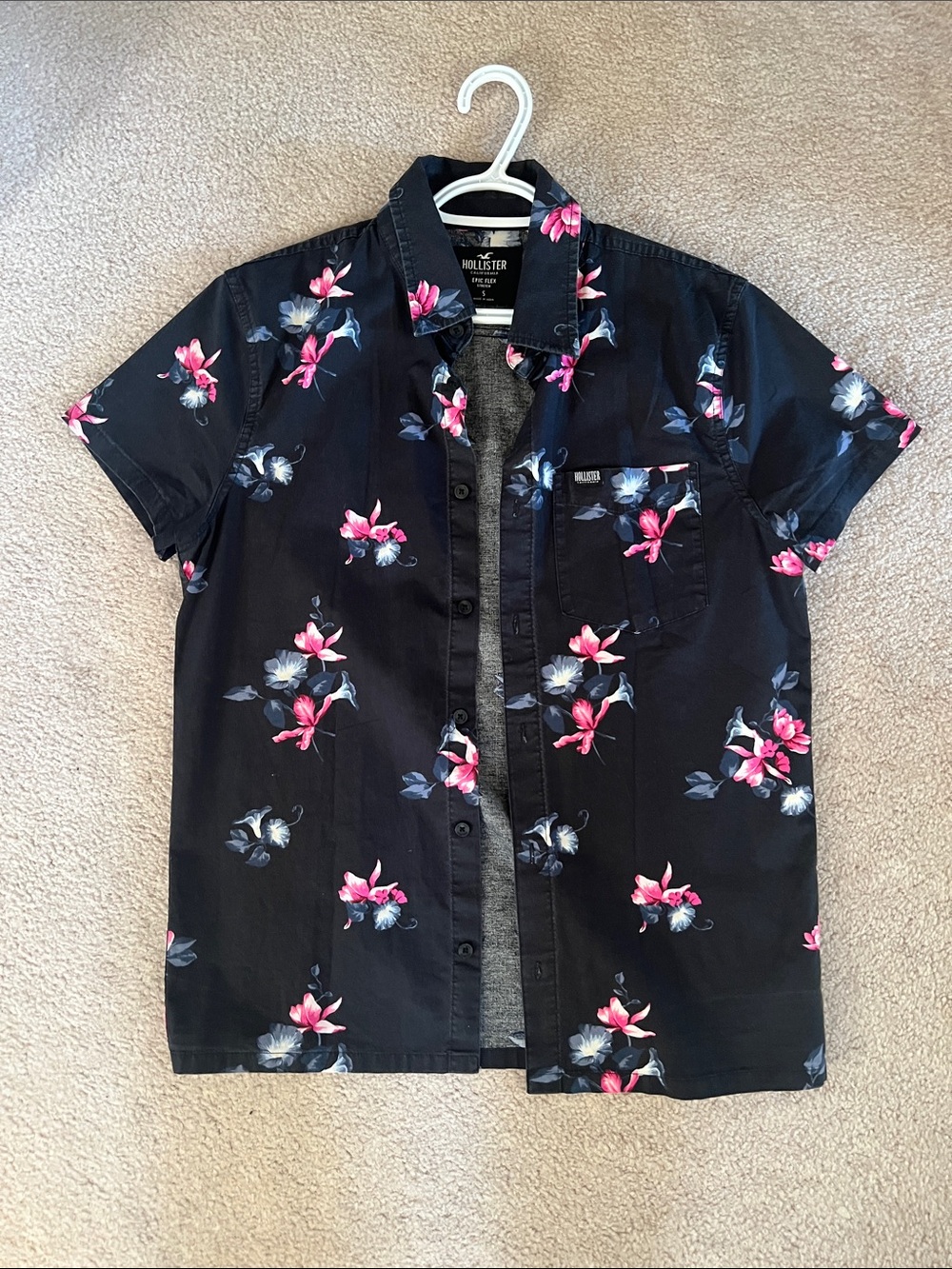 Hollister Black Short-Sleeve Floral Button-Down Shirt with Pink Accents